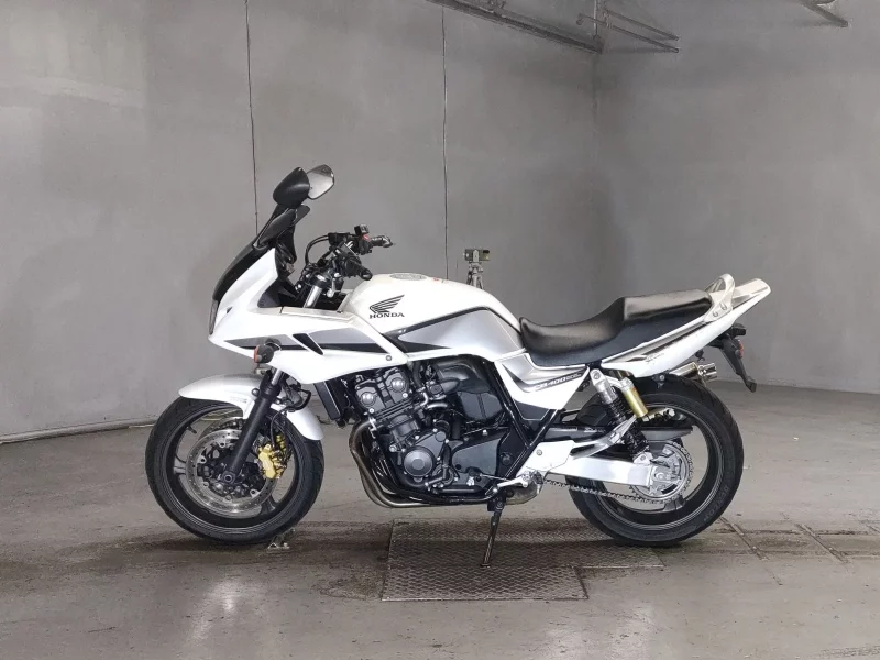 Honda CB400SFV-4 BOLDOR