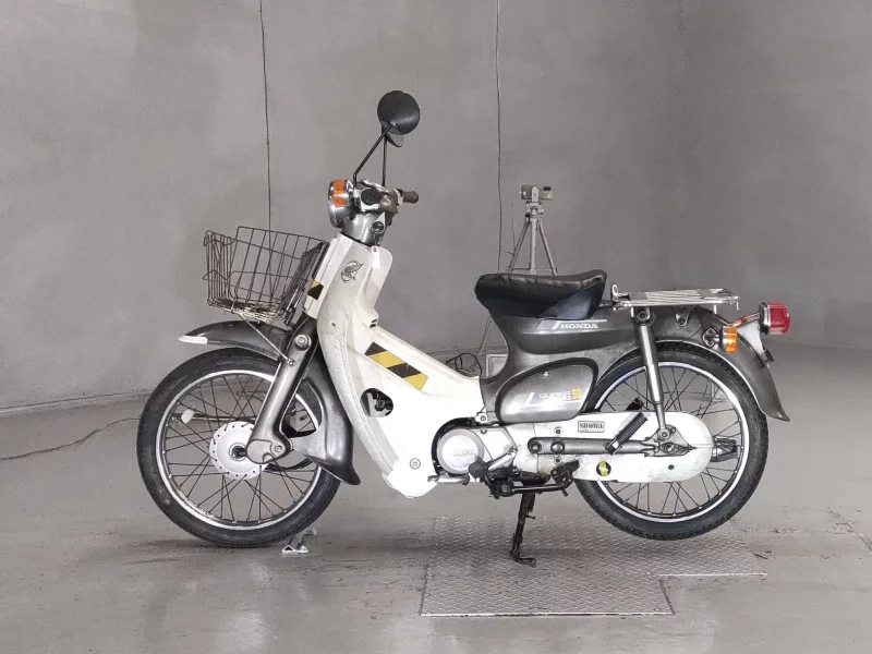 Honda SUPER CUB90