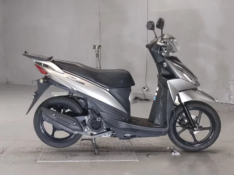 Suzuki ADDRESS V110