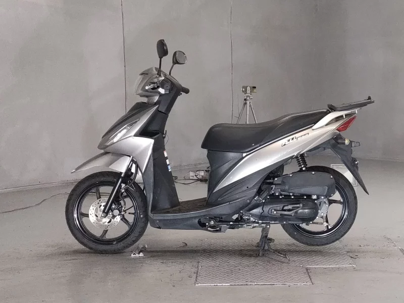 Suzuki ADDRESS V110