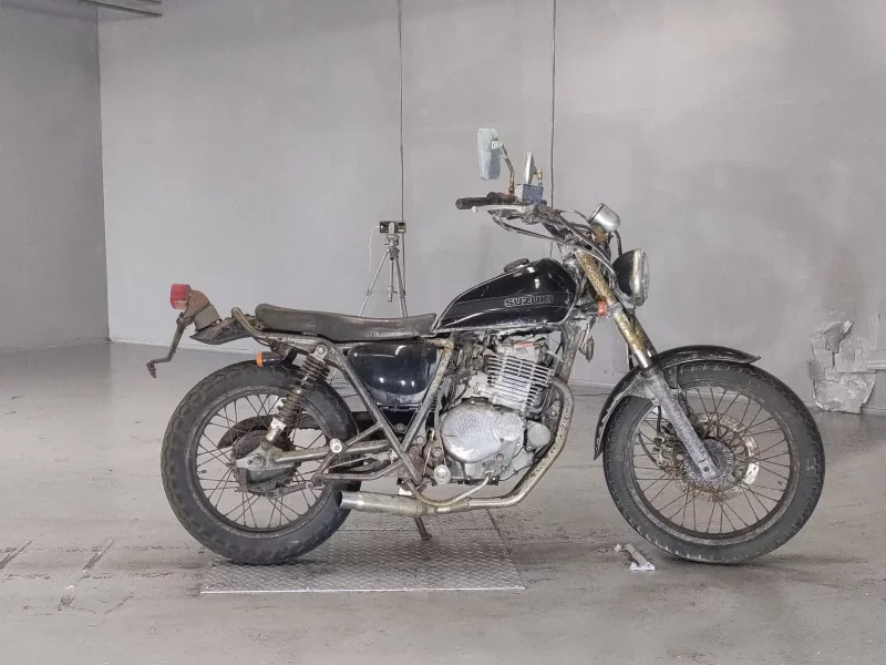 Suzuki GLASS TRACKER BIG BOY