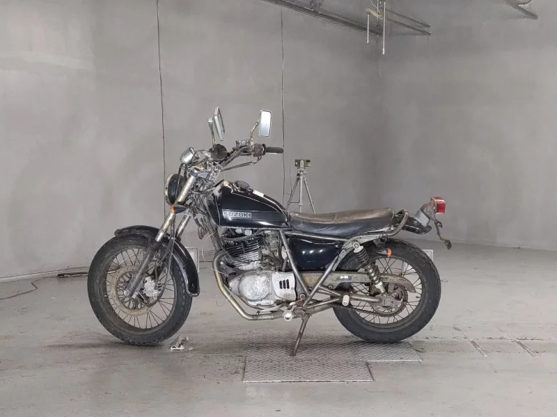 Suzuki GLASS TRACKER BIG BOY