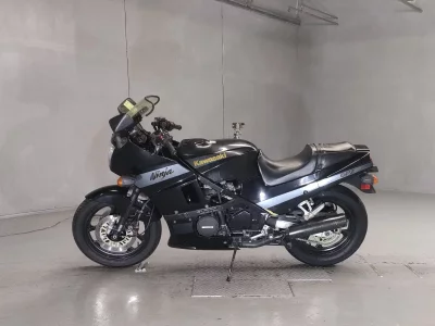Kawasaki GPZ400R