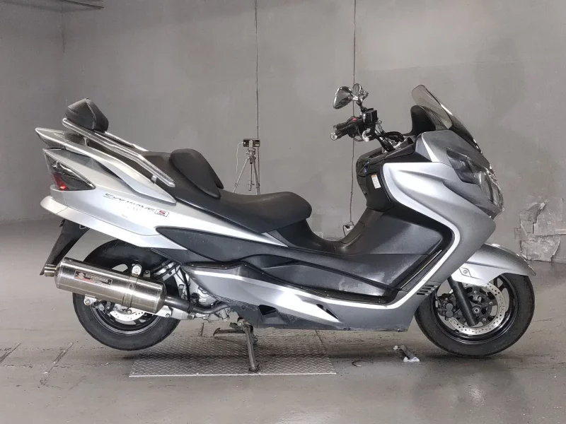 Suzuki SKYWAVE 250S