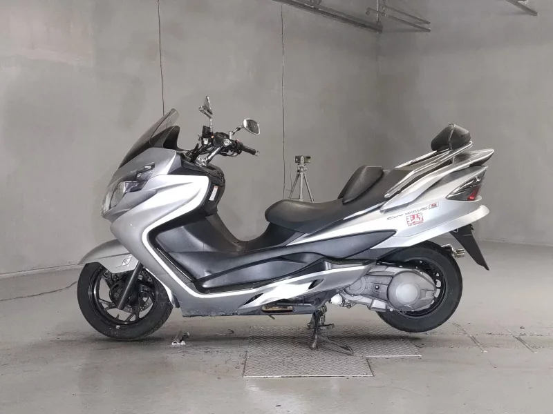 Suzuki SKYWAVE 250S