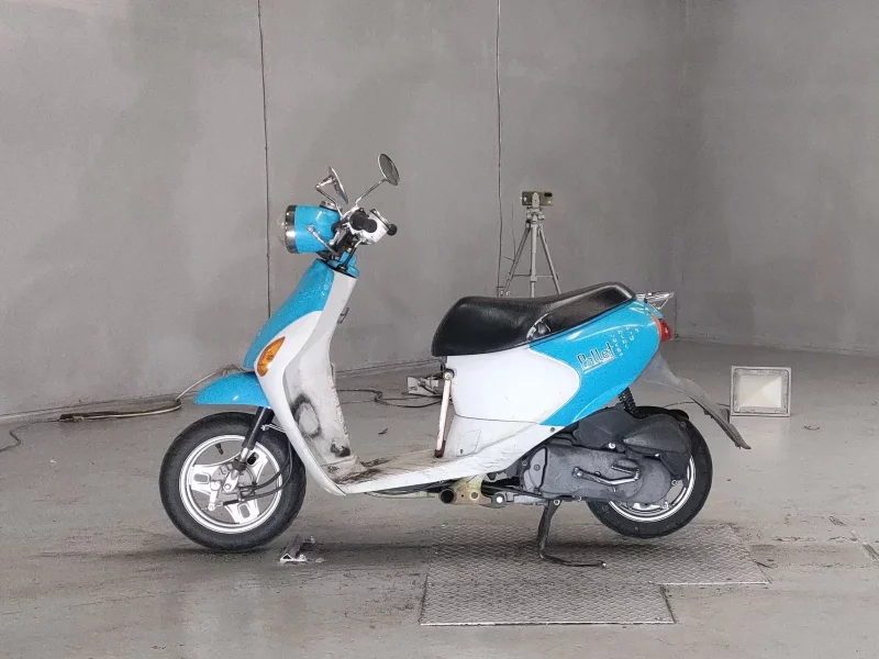 Suzuki LET S4
