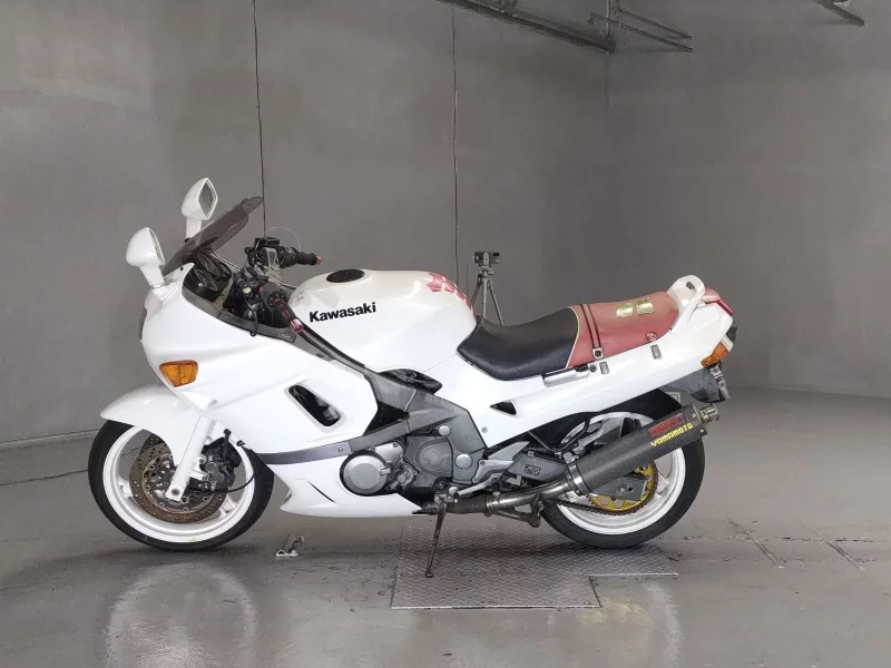 Kawasaki ZZR400