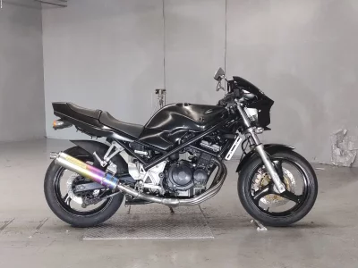 Suzuki BANDIT250-1
