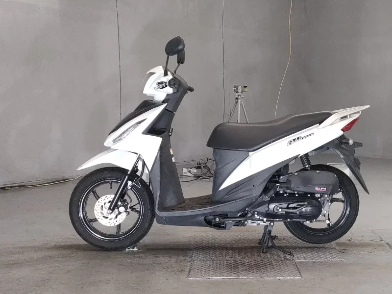 Suzuki ADDRESS V110