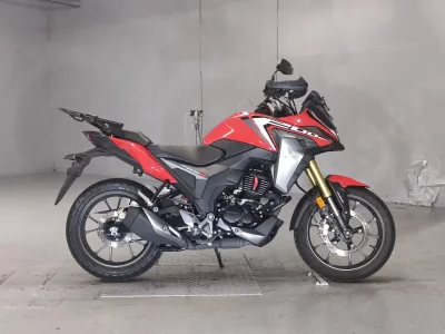 Honda CB200X