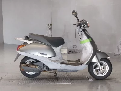 Honda LEAD 100