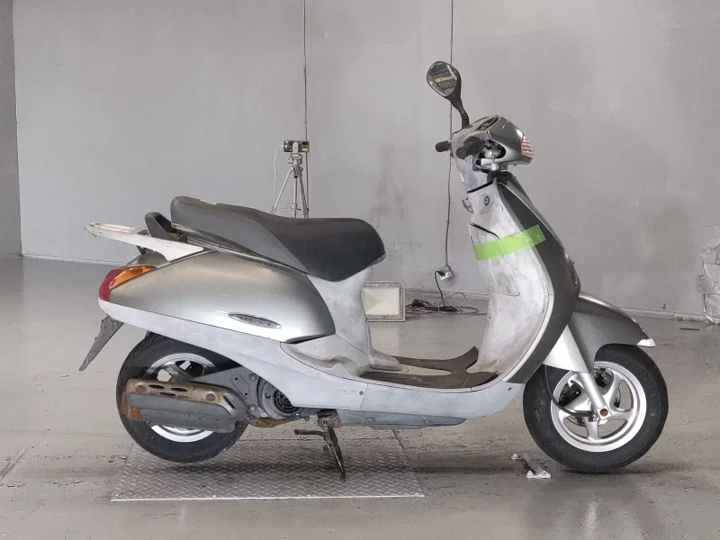 Honda LEAD 100