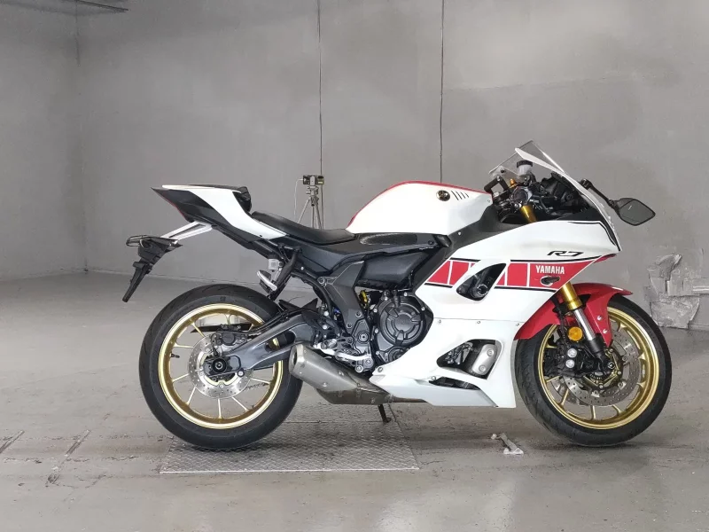 Yamaha YZF-R7