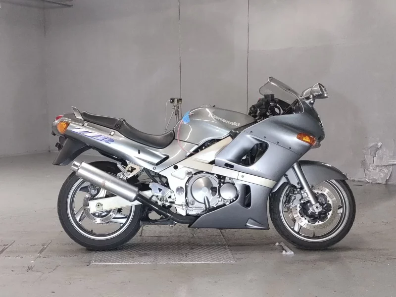 Kawasaki ZZR400
