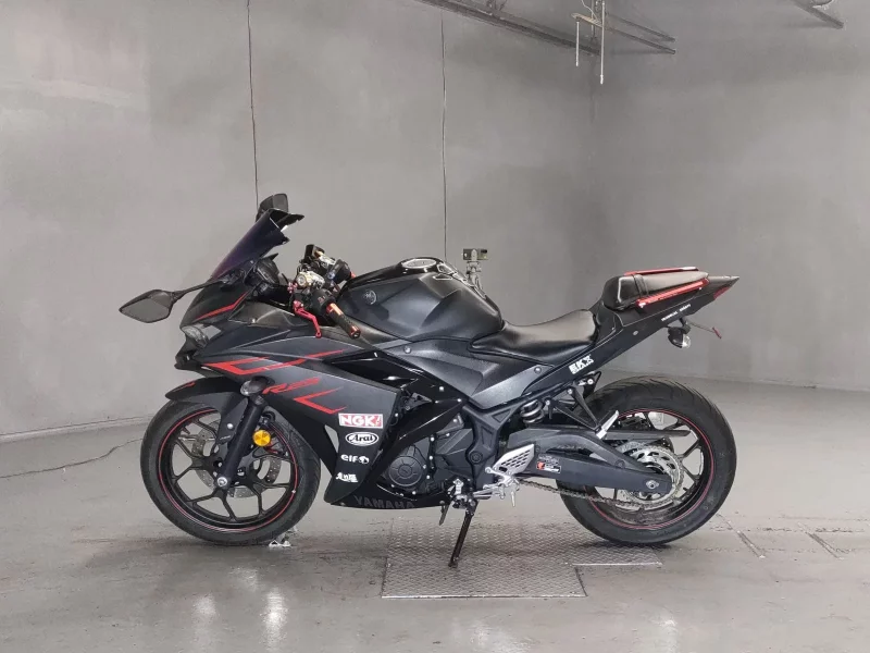 Yamaha YZF-R25