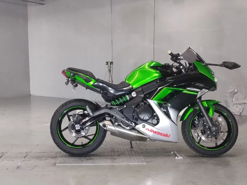 Kawasaki NINJA400
