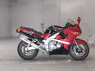 Kawasaki ZZR400