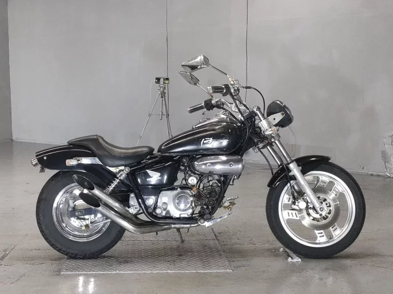 Honda MAGNA 50
