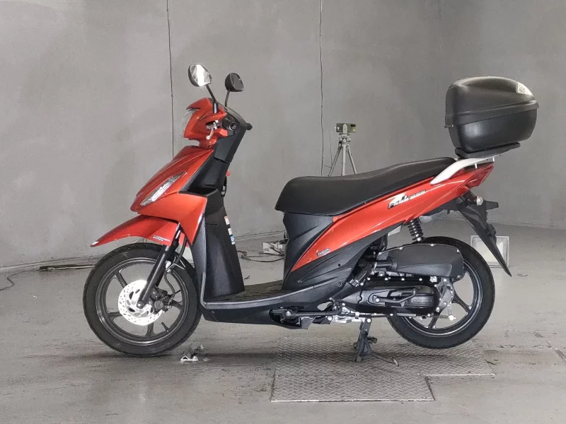 Suzuki ADDRESS V110