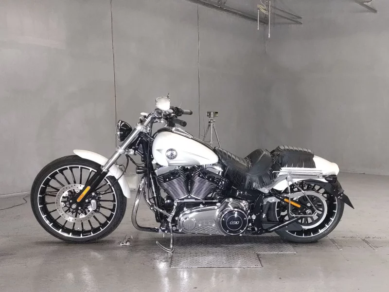 Harley-Davidson HARLEY FXSB1690