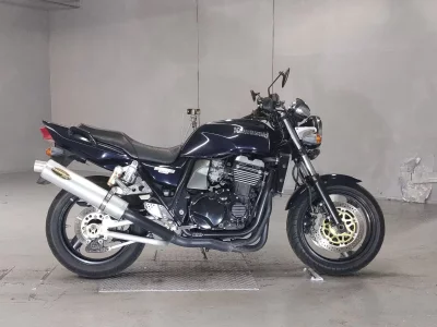 Kawasaki ZRX1100