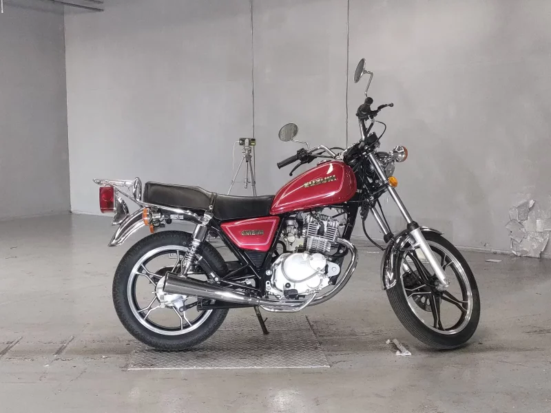 Suzuki GN125H