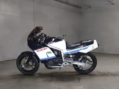 Suzuki GSX-R400