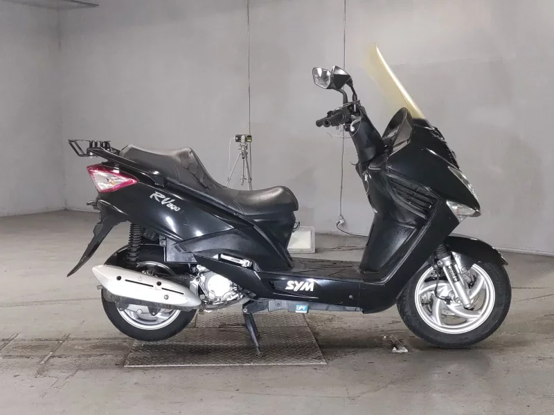 SYM SYM RV200I