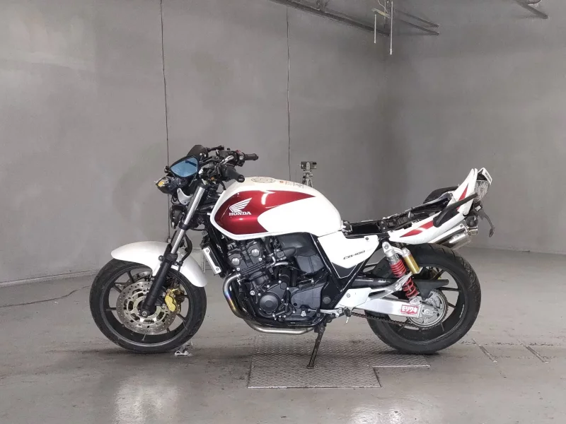 Honda CB400SFV-4