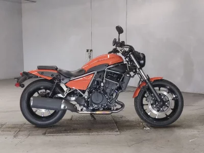 Kawasaki ELIMINATOR 400-1