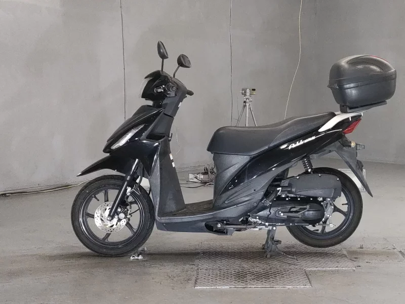 Suzuki ADDRESS V110