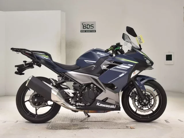 Kawasaki NINJA400-2