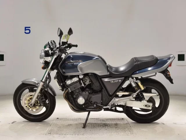 Honda CB400SF