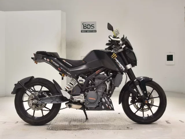 KTM  200 DUKE лот № 2935 оценка 4  с аукциона в Японии