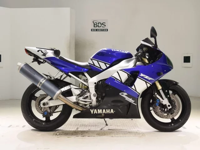 Yamaha YZF-R1 лот № 5312 оценка 4  с аукциона в Японии
