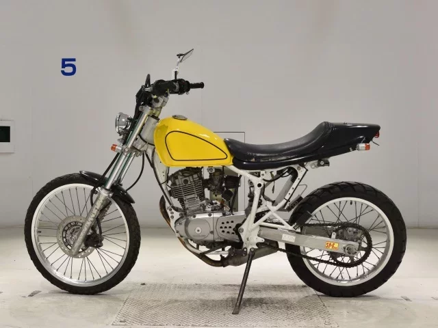 Suzuki DJEBEL200