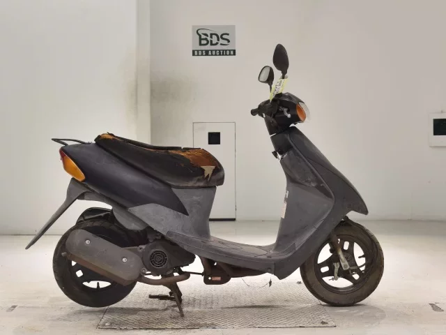Suzuki LET S2