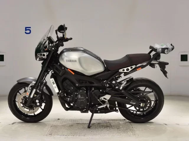 Yamaha XSR900