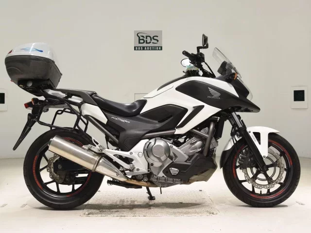 Honda NC700XD лот № 7692 оценка 4  с аукциона в Японии