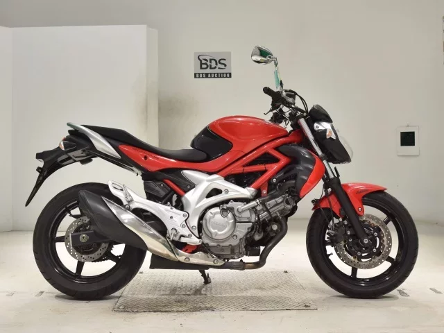 Suzuki GLADIUS400