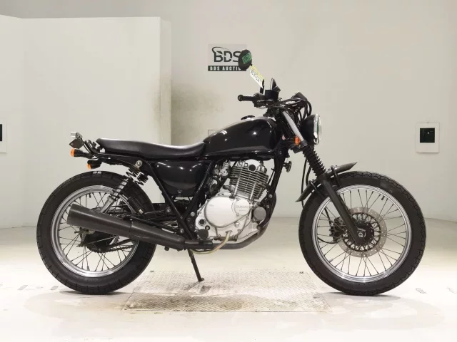 Suzuki GLASS TRACKER BIG BOY