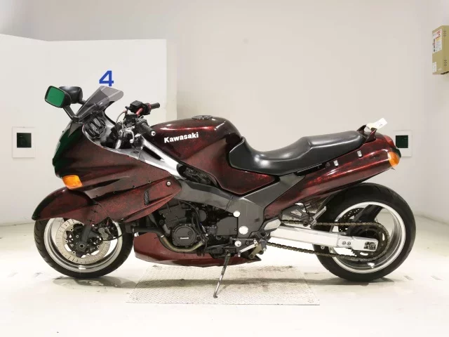 Kawasaki ZZR1100