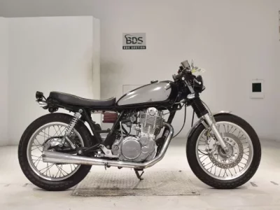 Yamaha SR400-3  с аукциона в Японии