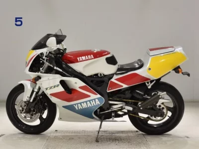 Yamaha TZR250RS  с аукциона в Японии