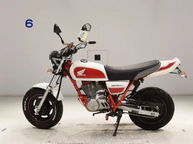 Honda APE100