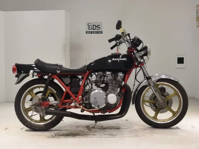 Kawasaki Z900
