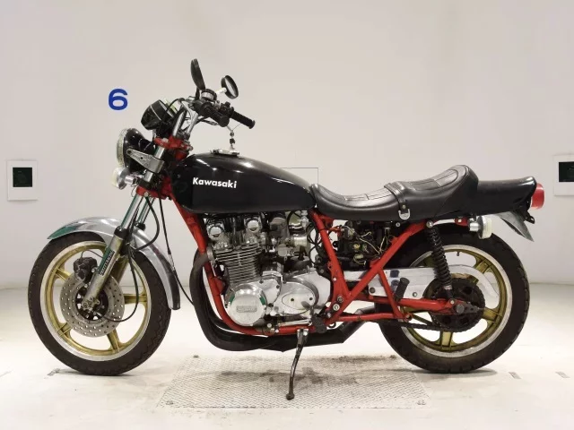 Kawasaki Z900
