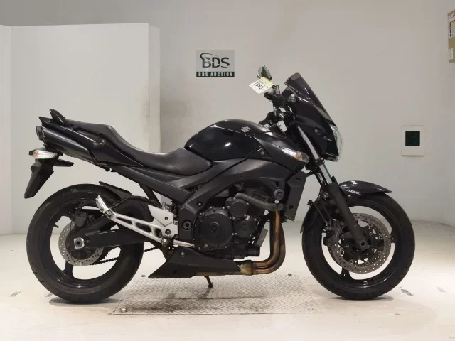 Suzuki GSR400ABS лот № 7863 оценка 4  с аукциона в Японии
