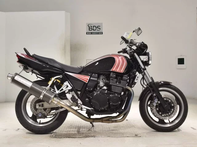 Yamaha XJR400R-3