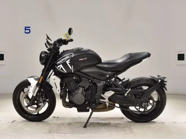 Triumph TRIUMPH TRIDENT 660